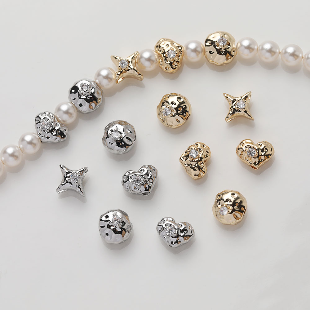 Charm Necklace Dainty - Collier de perles en laiton plaqué