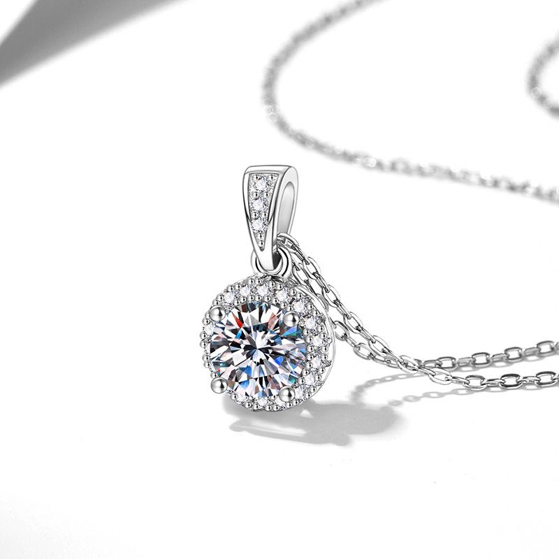 Collier en moissanite ronde de - Charm Necklace Dainty avis et prix