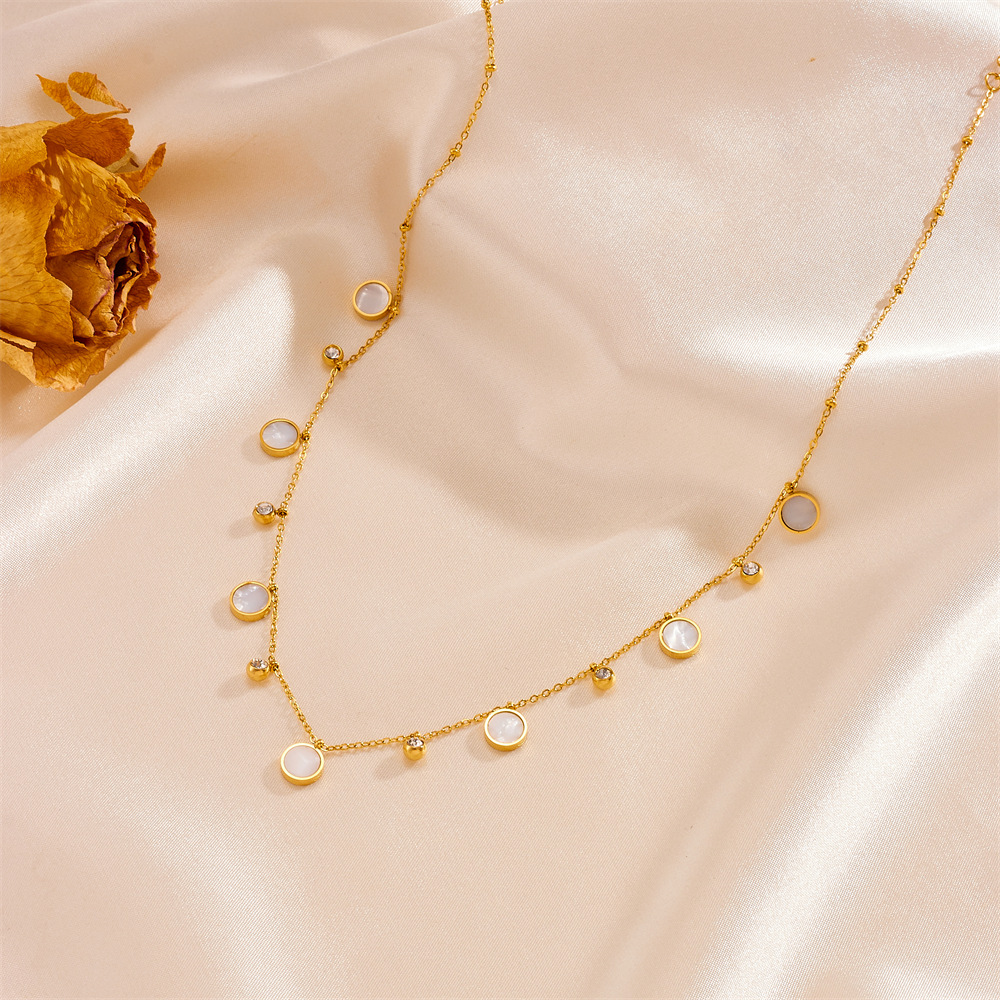Collier ras du cou délicat en  - Charm Necklace Dainty avis et prix