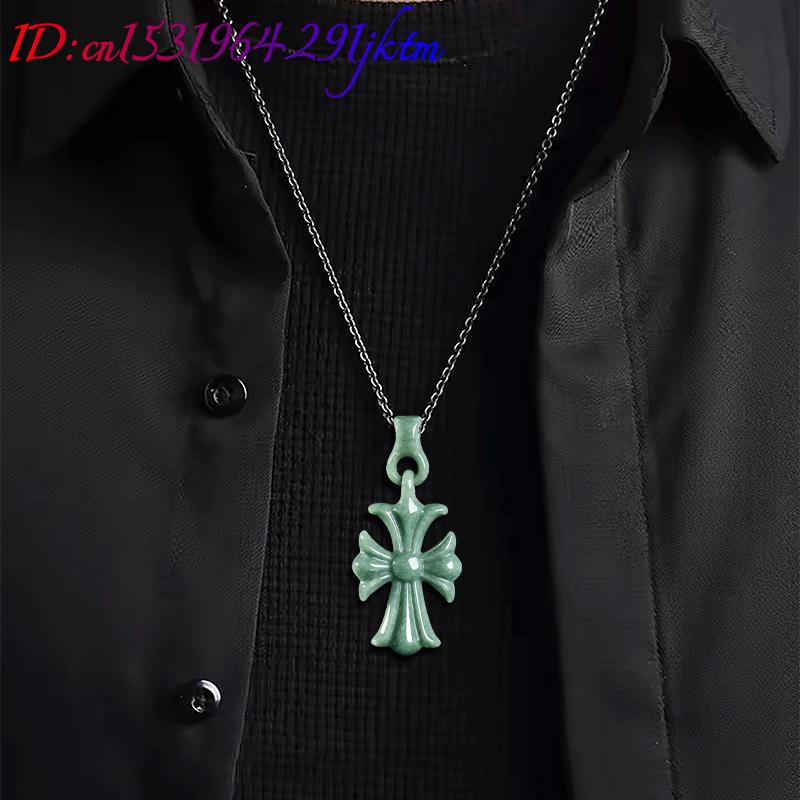 Collier pendentif croix en jad - Woman Accessory avis et prix