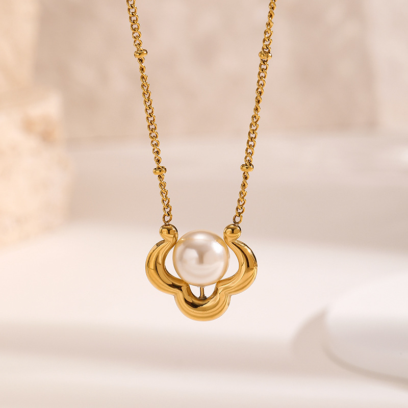 Collier pendentif en perles nu - Charm Necklace Dainty avis et prix
